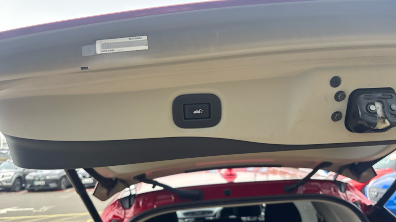 Nissan X-Trail 1.7 dCi N-Connecta 5dr Diesel Station Wagon